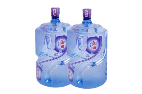 全國礦泉水占有量第一的品牌—景田，桶裝水內發現黑色異物