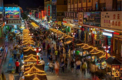 想要在夜市上擺攤應該注意什么問題？賣什么東西比較好？