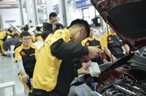 老人頭汽車美容加盟靠譜嗎？想少走彎路需做到這點