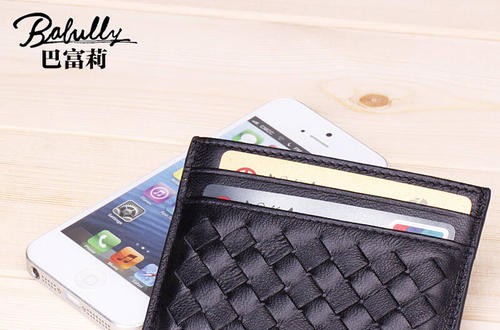 巴富莉皮具：品牌樹形象，品質得人心