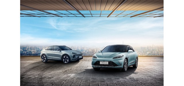 極狐展現國家隊實力，獲得中國民族汽車品牌榜大獎